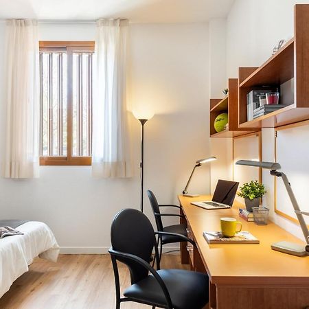 Micampus Bormujos Student Residence מראה חיצוני תמונה