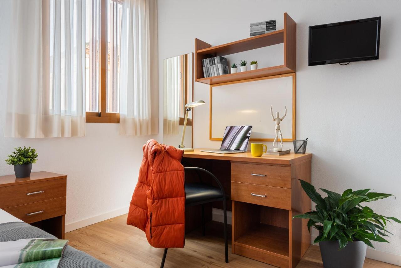 Micampus Bormujos Student Residence מראה חיצוני תמונה